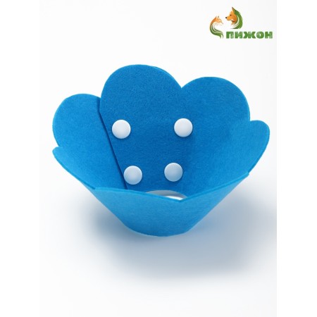 Veterinary collar made of felt "chamomile", size l, blue