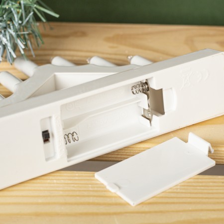 LED figure "White Christmas Hill", plastic, AAX2 batteries (not complete), glow warm white-4