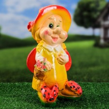 Садовая фигура "Девочка божья коровка" малая 31см