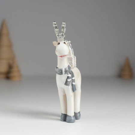 Polystone souvenir "Deer with silver horns, with white gifts on the back" 5.5x2x11.5 cm-1