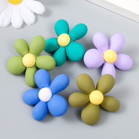 Busina for creativity plastic "Chamomile" Matte mix 2x4x4 cm