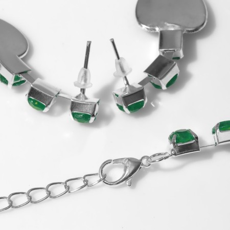 Set 4 objects: earrings, necklaces, bracelet, “heart” ring in circles, green color in silver-1
