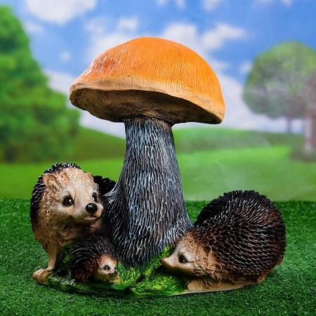 Garden Figure "Mushroom Sunser with Hedgehogs" 27x37x37cm