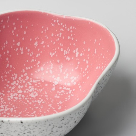 The ceramic uneven edge of the pink, 600 ml, 17 cm, pink color.-4