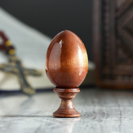 Souvenir egg "Lord Almighty", on the stand-1