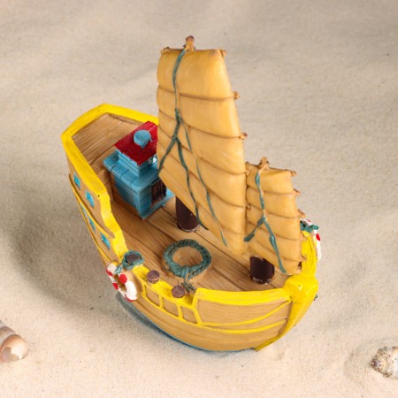Souvenir ship "Sailor" 15*17*9cm-1
