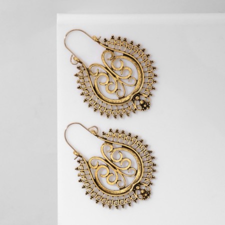 Earrings Metal "Vostok" pattern in a drop, color black gold-1