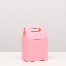 Box package with a handle, pink, 15 x 10 x 6 cm