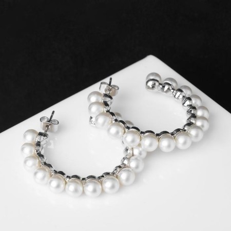 Pearl row-row earrings d = 4.3 cm, white color in silver