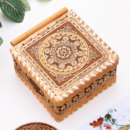 Casket "pattern", articulated, 13x13x7 cm, birch bark-3