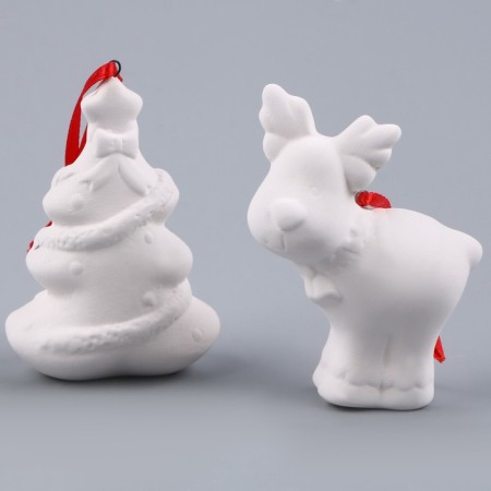 A set of Christmas tree decorations for coloring, 4 pcs. "Shine" with a suspension, brush-4