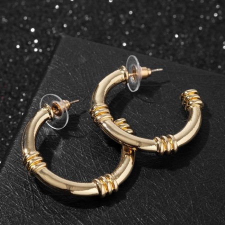 Ring earrings "wire" division, color gold, d = 3