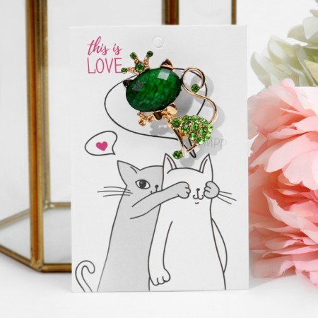 Brooch "cat" in the crown, green color in gold-2