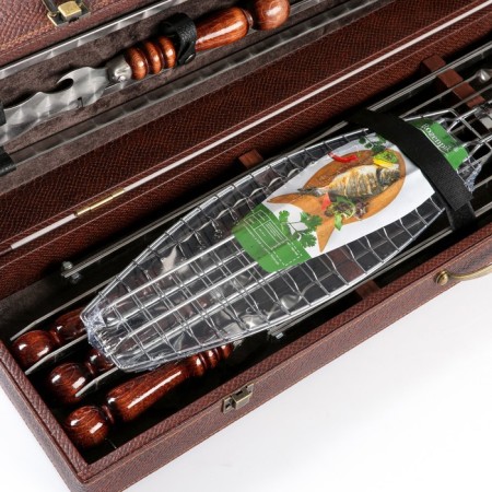 Set with skewers Gift "picnic" in a box from eco-leather No. 3-3