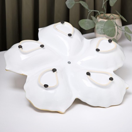 Menzhitsa ceramic 5 cells "Golden Deer", 31 × 31 × 4.5 cm, white color-3