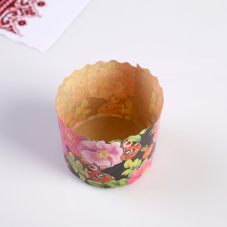 Paper form for cake "Rosehip" 70 x 60 mm-1