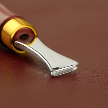 Cruser for marking on the skin, 15.5 × 2.5 cm, step = 1.5 mm-1