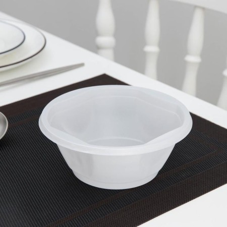 Plastic disposable soup, 600 ml, white color