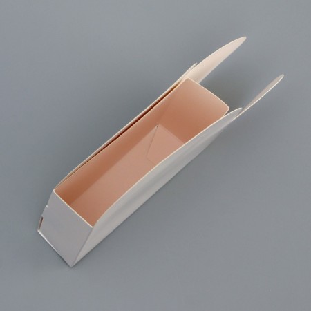 Box for sweets, 10 x 10 x 3 white. Confectionery packaging-1