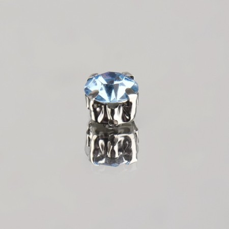 Rhinestones are sewing “circle”, in the frame, d = 8 mm, 20 pcs, the color of the blue-1