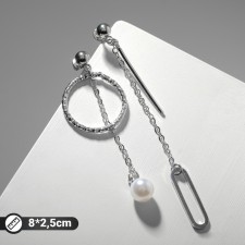 Earrings with pearls 
