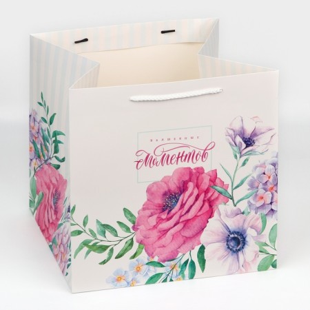 Square gift package, packaging, “magic moments”, 30 x 30 x 30 cm-3