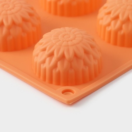 Silicone form for baking "Flowers. Chrysanthemum ", 29 × 17 × 2 cm, 15 cells, orange color-3