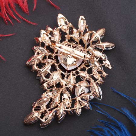 Brooch "Empress" heart flowering, red color in gold-1