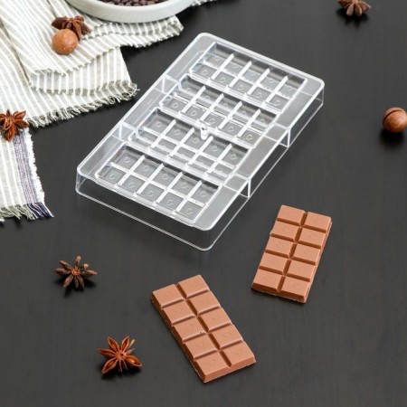 Form for chocolate and sweets “hearts with hearts”, 4 cells, 20 × 12 × 2.5 cm, cell 8.5 × 4.2 × 0.7 cm