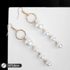 Earrings with pearls 