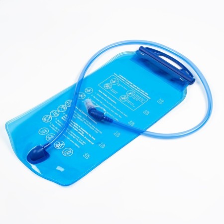 Drinking system for a backpack hydrator, 3l-1