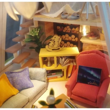 Interior designer Hobby Day Minihouse “The 21st Century Hut”, Rumbox-9