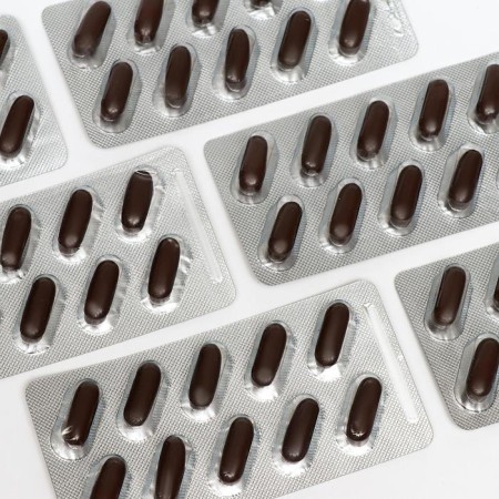 Essential phospholipids with milk thistle extract and vitamins B, 60 capsules of 1250 mg.-1