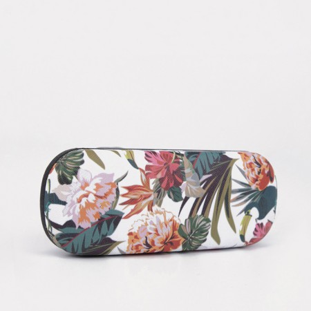 Case for glasses on the cracker, colorful/white color