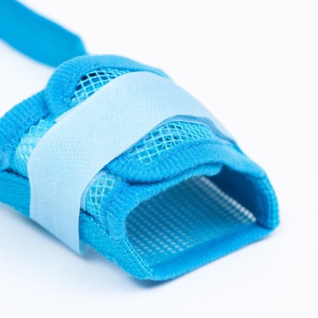Muzzle mesh with double fixation, size M (length on the nose 10 cm, muzzle 20 cm), blue-2