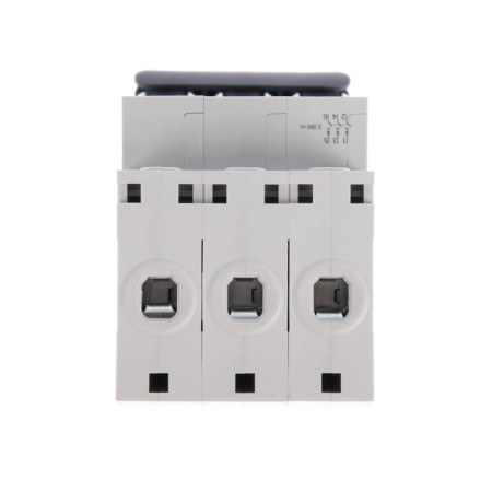 The circuit breaker SE CITY9 SET, B, 16 A, 3P, 4.5 KA, 400 V-3