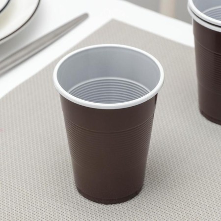 A glass of plastic disposable “pugs”, 200 ml, brown color, 80 pcs/un-1