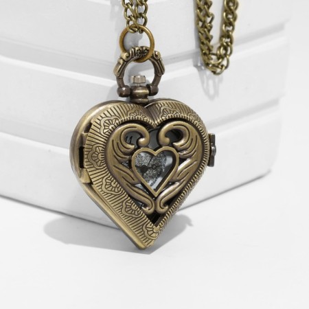 Pocket clock "Heart", quartz, D dial-1.5 cm-1