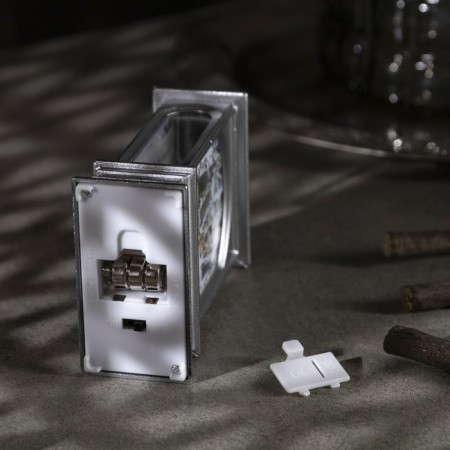 LED figure "Silver lantern with deer" 7 × 13 × 3.5 cm, plastic, batteries AG13x3, glow warm white-2