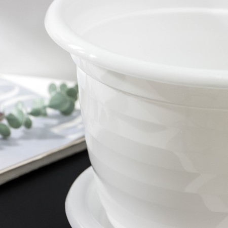 Pot with the pallet "Viola", 5 l, the color is white-4