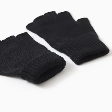 Gloves (mittens) female, black color, 18-2