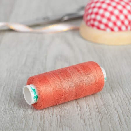 Threads DOR TAK 40/2, 400 yards, color No. 672 Red, 10 pcs in the unitary enterprise.