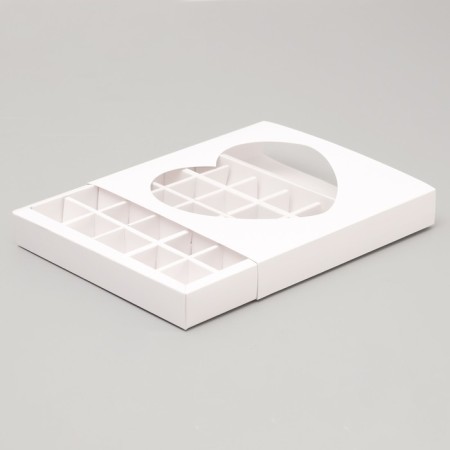 Confectionery box for sweets 25 pcs "Heart", white, 22 x 22 x 3.5 cm-1
