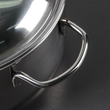 Set of dishes, 3 objects: two pots 3 l, 1.75 l, pan 1 l, capsule, metal covers-3