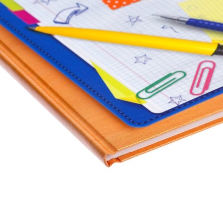 Universal diary for grades 1-11, "notebook leaf", solid cover 7BC, glossy lamination, 40 sheets-3