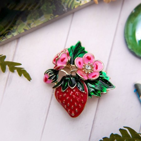 Brooch "Strawberry" with flowers, colored in gold-2