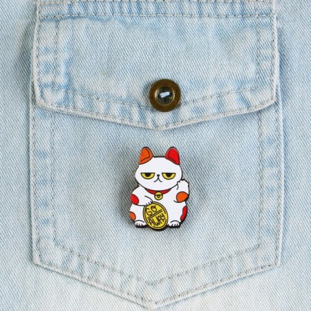 The dalisman icon is “for luck that does not shine”, 2.4 x 3.3 cm