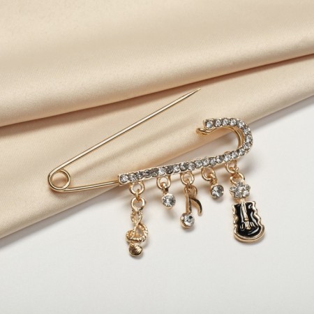 Pin "Classic" notes, 5.5 cm, white-black color in gold-5