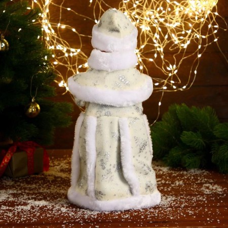 Snow Maiden "White fur coat, with a manner" moves 40 cm-3