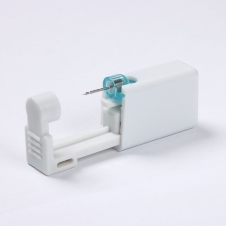 Disposable gun for piercing, earring in the “mini” kit, 4 mm, black color in silver-2